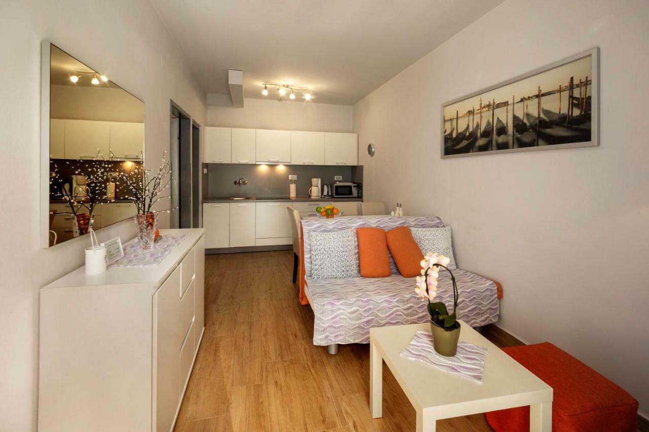 Apartman Alberta ポレッチ エクステリア 写真